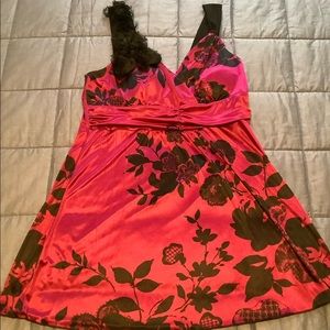 Woman’s Le Chateau top size XL